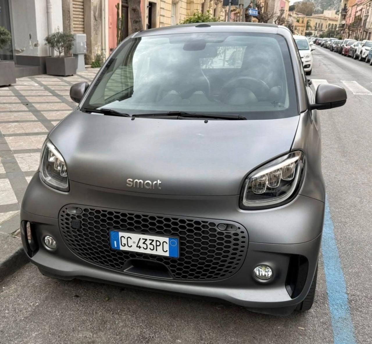 Smart ForTwo EQ cabrio Suitegrey (22kW)