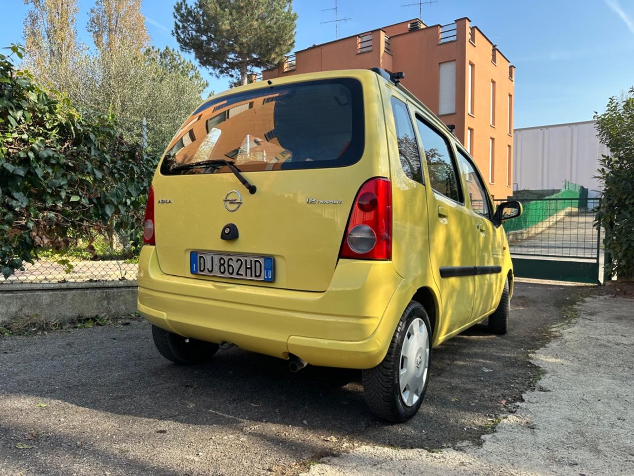 Opel Agila 1.2 16V twinport