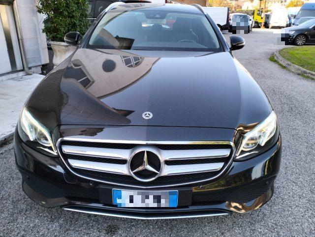 MERCEDES-BENZ E 220 d S.W. 4Matic Auto Premium