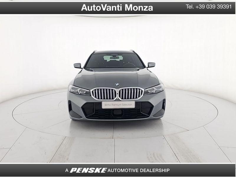 BMW Serie 3 318d Touring mhev 48V MSport auto con gancio traino
