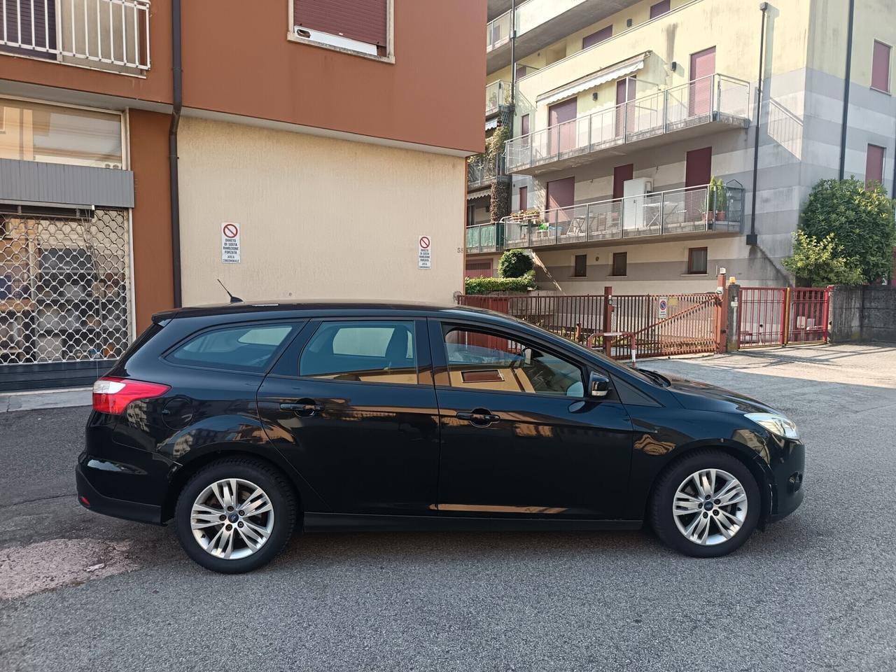Ford Focus 1.6 TDCi 115 CV SW ok neo patente