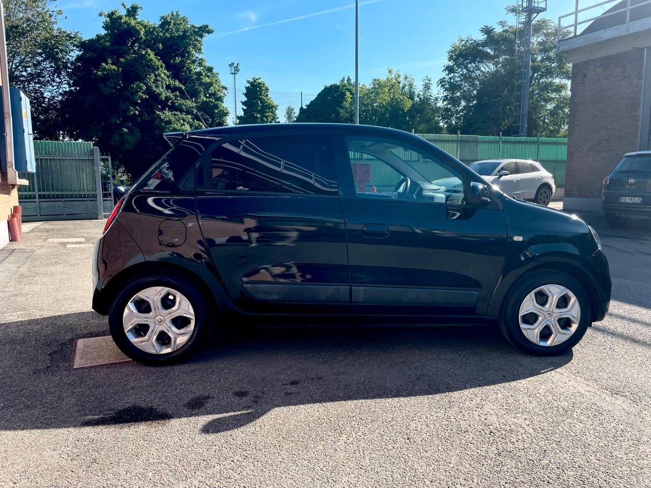 Renault Twingo 2020 – 30000 KM – UNICO PROPRIETARIO-BOOK SERVICE RENAULT