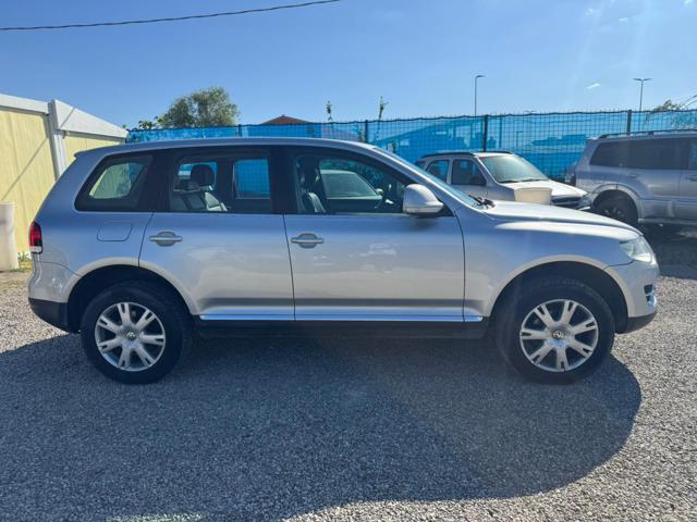 VOLKSWAGEN Touareg 2.5 R5 TDI DPF Exclusive