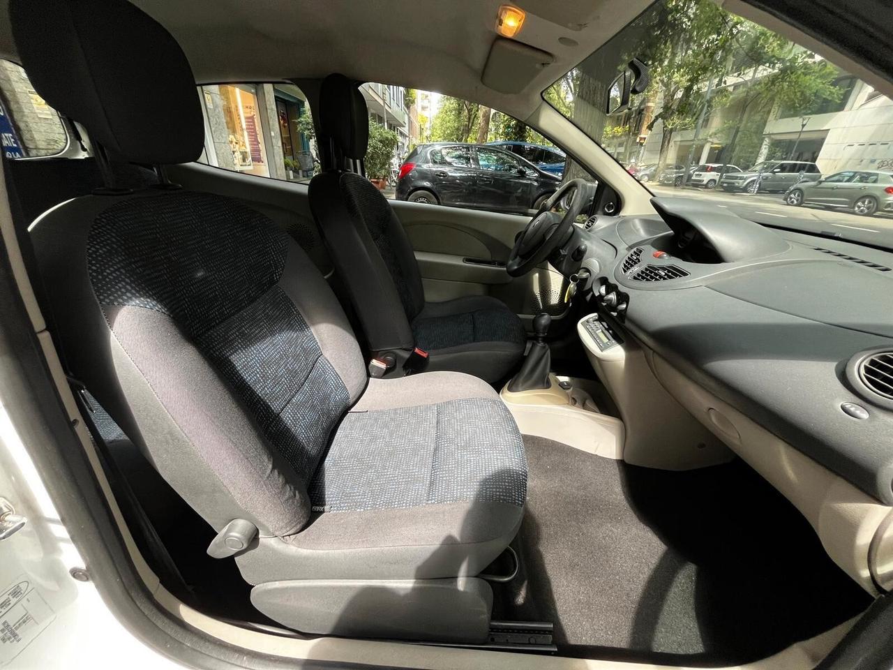 Renault Twingo 1.2 16V TCE Dynamique