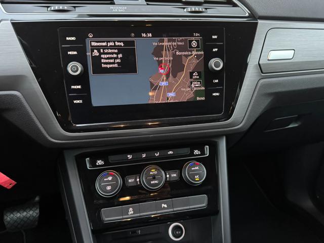 VOLKSWAGEN Touran 2.0 TDI 115 CV DSG Business BlueMotion Technology