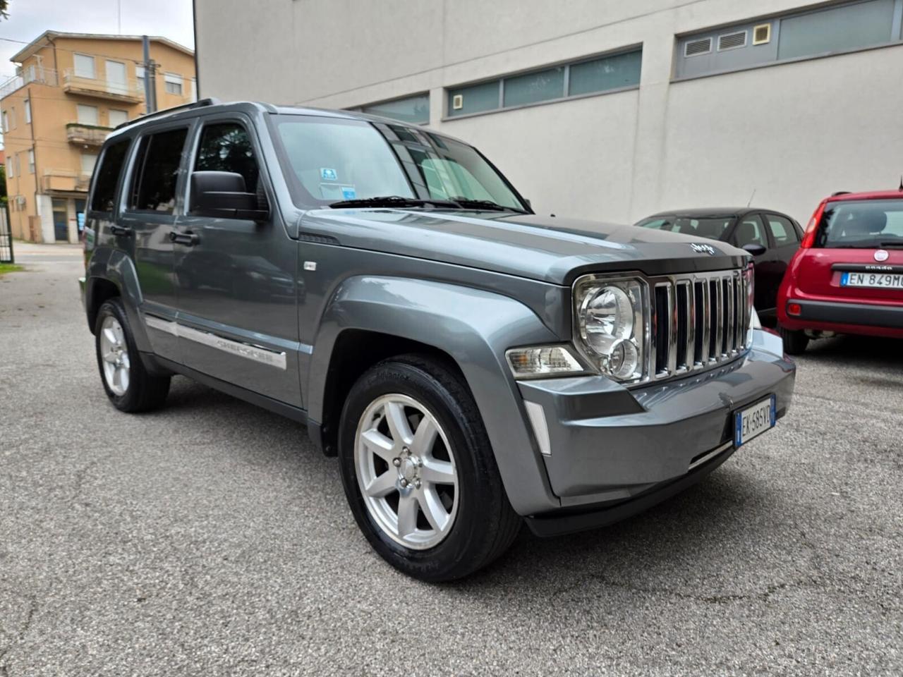 Jeep Cherokee 2.8 CRD DPF Limited Auto