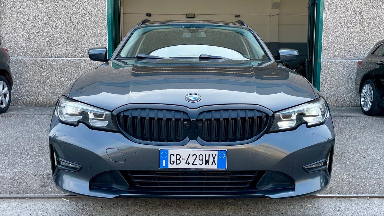BMW 320D 48V TOURING ADVANTAGE 2.0 190CV - FARI FULL LED