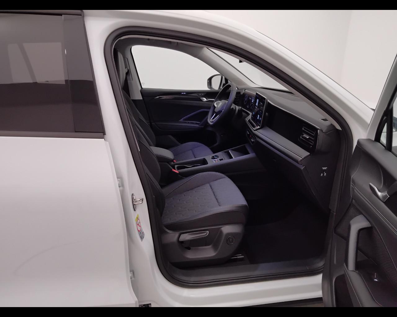 VOLKSWAGEN Tiguan III 2024 - Tiguan 2.0 tdi Life 150cv dsg