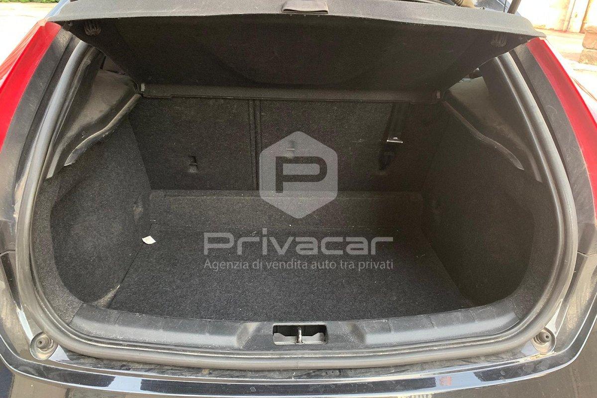 VOLVO V40 D2 1.6 Kinetic