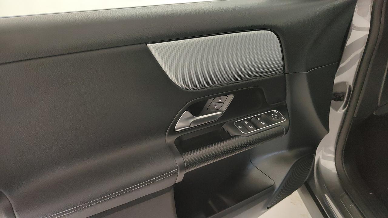 Mercedes-Benz GLA 200 d Sport auto