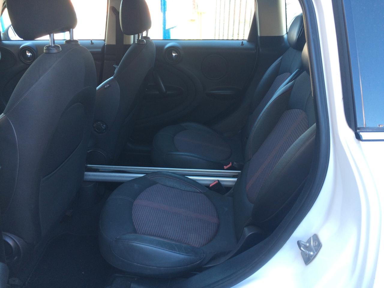 2011 Mini Cooper D Countryman 1.6 tagliandata !! per neopatentati!!!