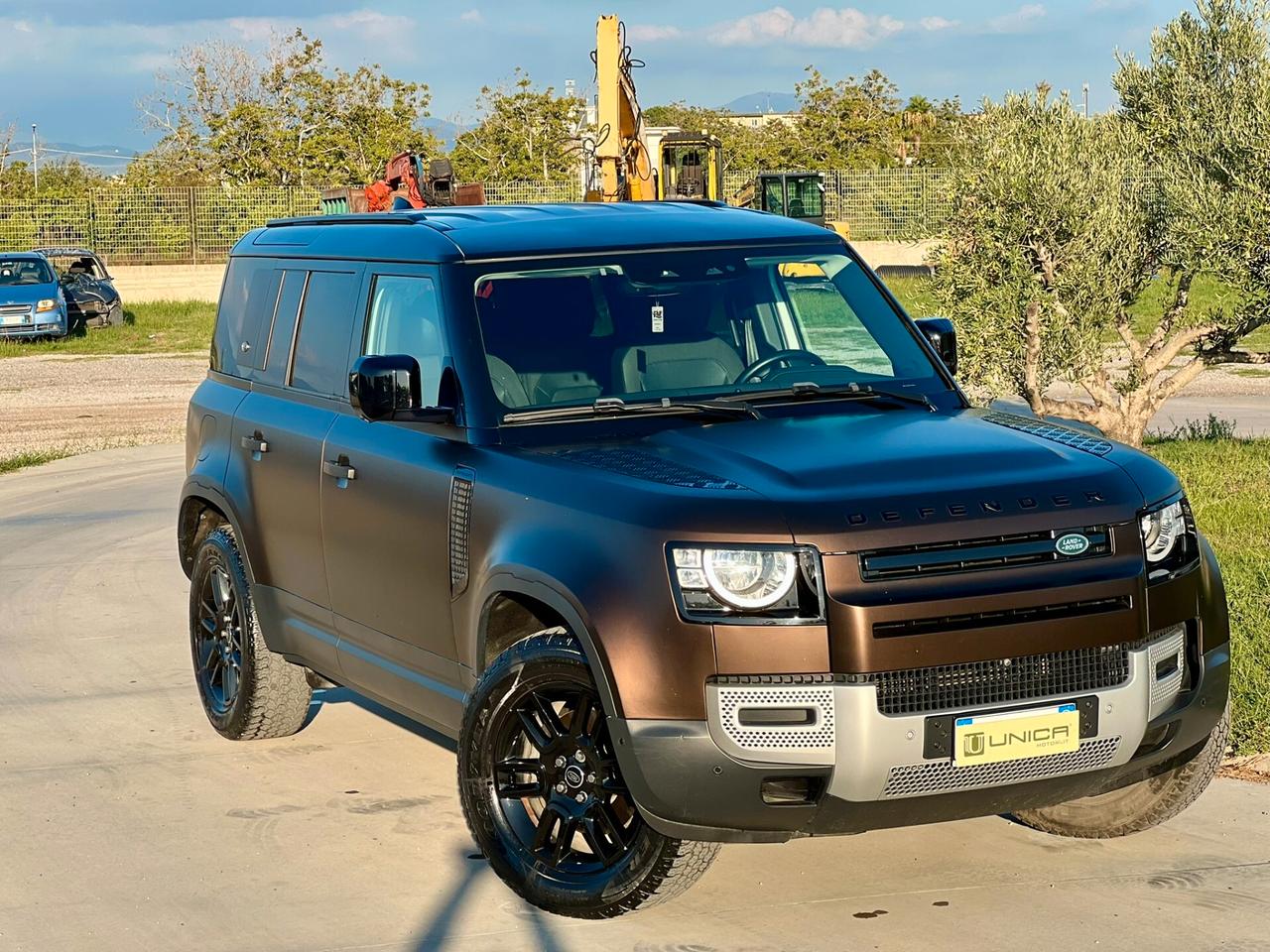Land Rover Defender 110 2.0 241 cv SD4 AWD Auto SE MOTORE NUOVO IVA ESPOSTA