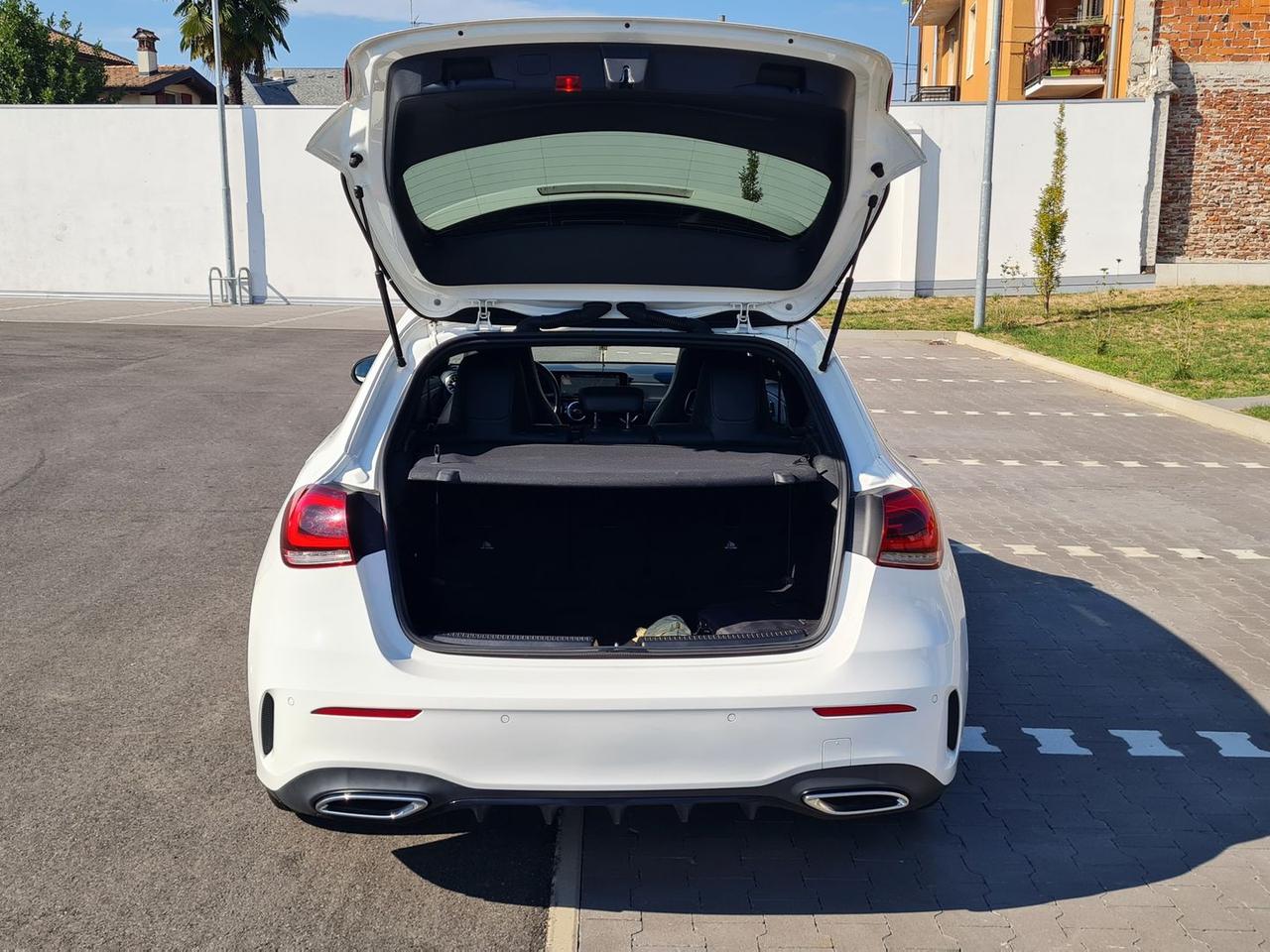 Mercedes-Benz A 180 AMG Line Premium #6483