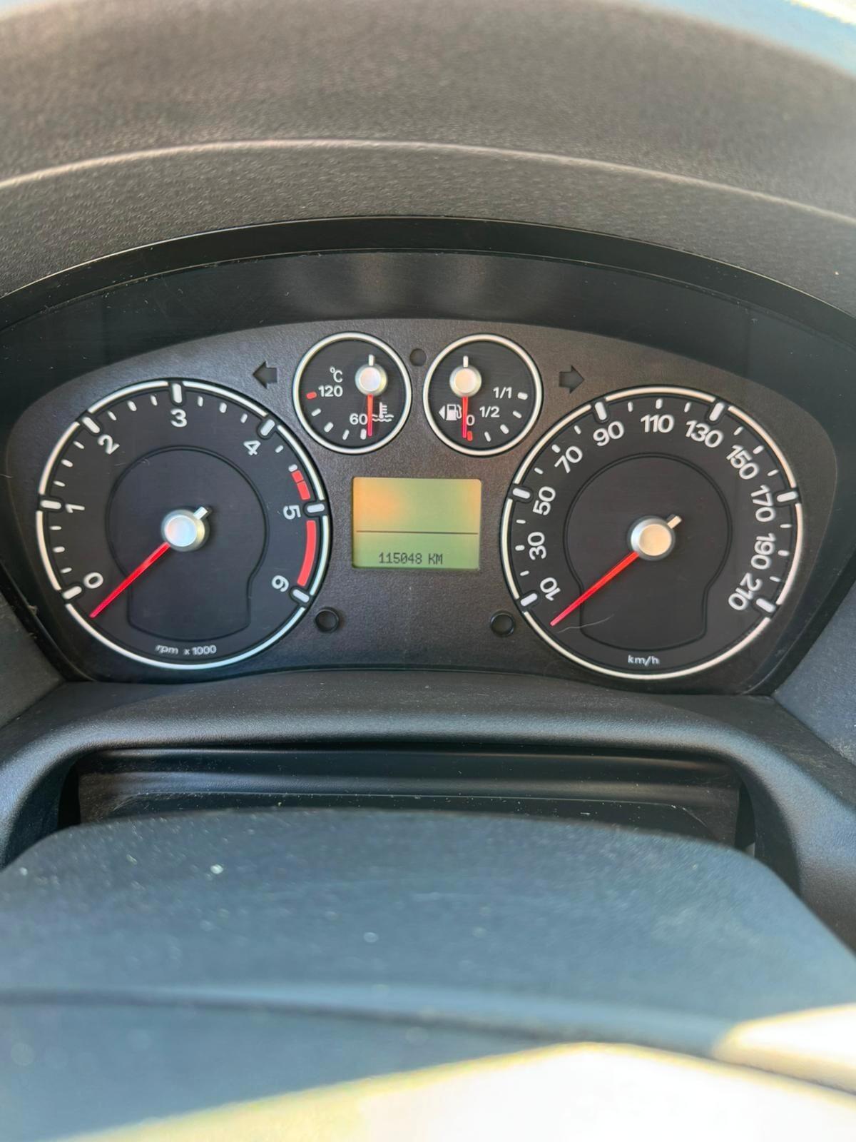 Ford Fusion UAV 1.6 TDCi 5p. UNICO PROPRIETARIO !!