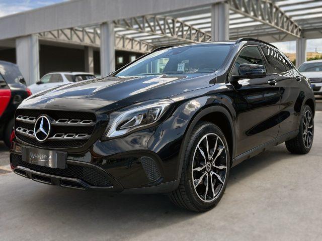 MERCEDES-BENZ GLA 200 d Automatic Sport NightPack