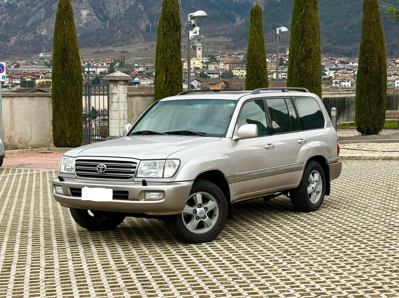 Toyota Land Cruiser 4.2 TD HDJ100 Autom 5 marce,,Leggi”