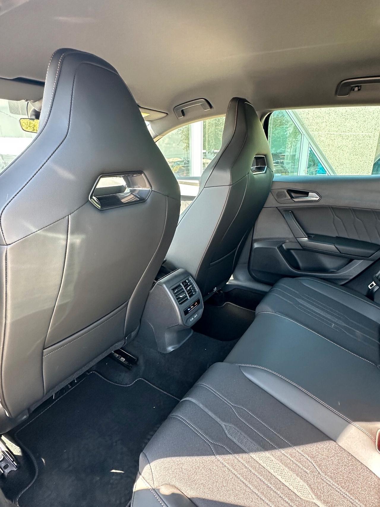 CUPRA Leon 1.4 phev DSG offerta T-Stock prezzo imperdibile