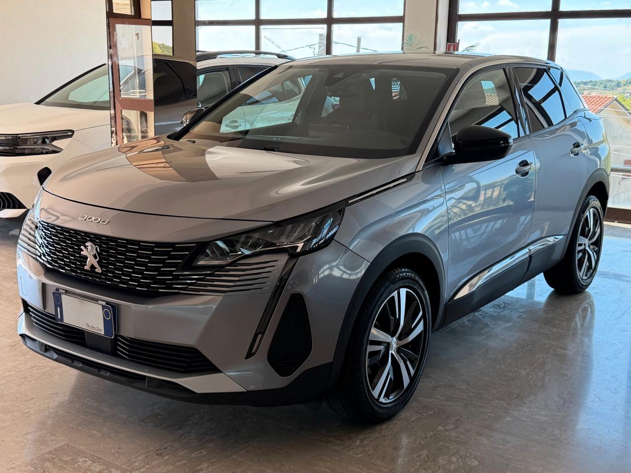 Peugeot 3008 1.5 BLUEHDI 130 cv. Eat8 ALLURE