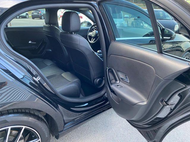 MERCEDES-BENZ A 180 d Automatica 4p. PREMIUM SPORT, SCHERMI GRANDI