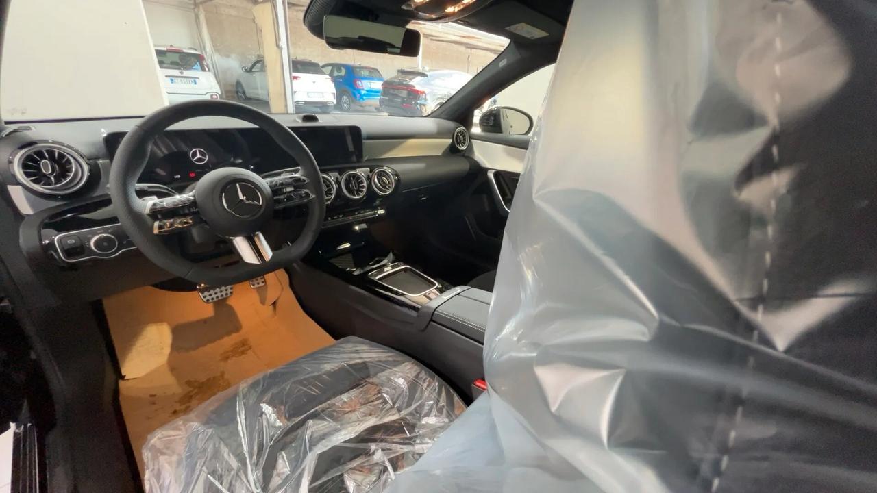 Mercedes-benz A 180 d Automatic AMG Line Premium KM ZERO PRONTA CONS.