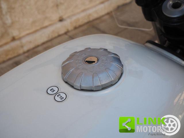 MOTO GUZZI V7 850 Special