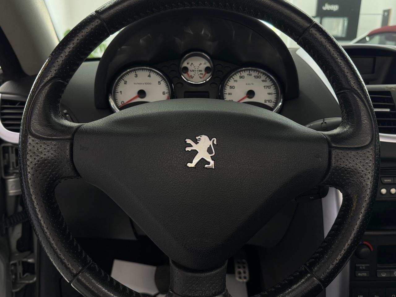 Peugeot 207 1.6 120CV Cabrio Roland Garros