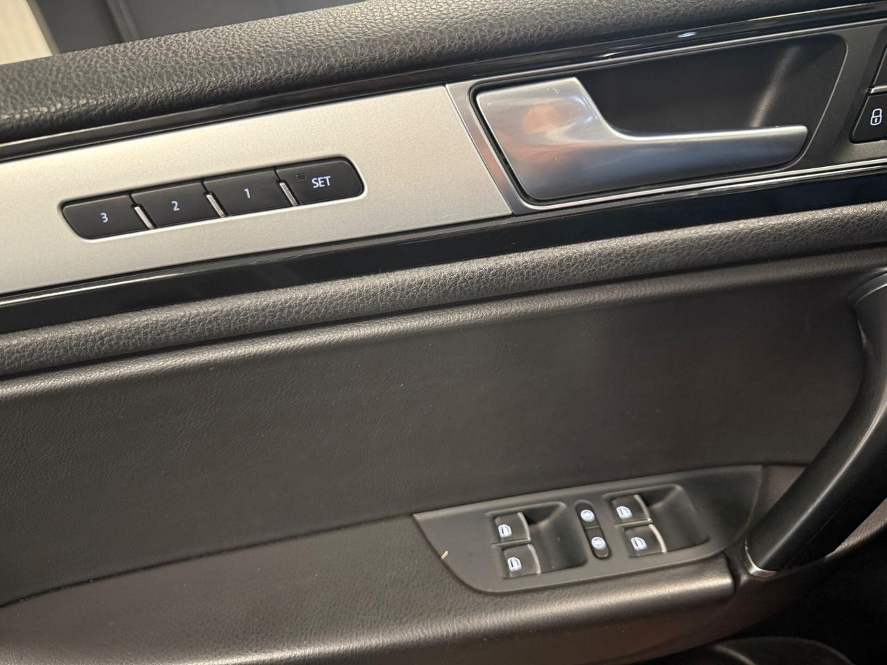 Volkswagen Touareg 3.0 TDI 204 CV tiptronic BlueMotion Techn. Executive