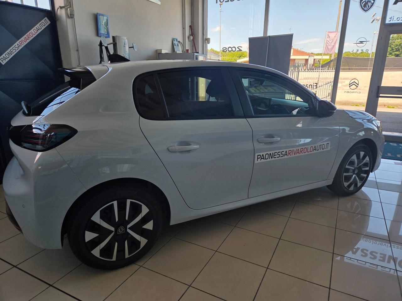 Peugeot 208 BUSINESS 100 CV NESSUN OBBLIGO FINANZIARIO