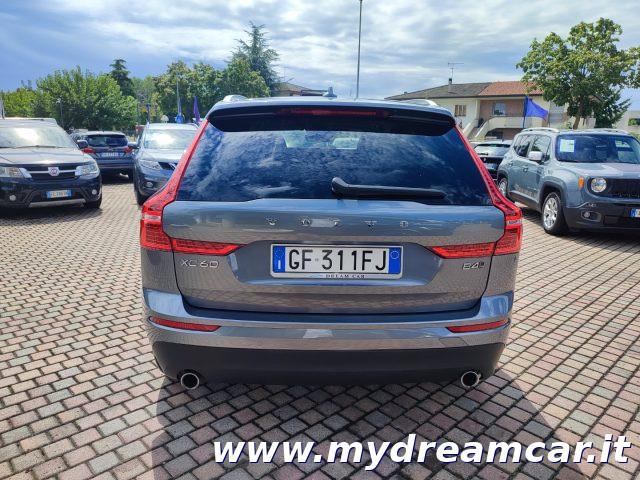 VOLVO XC60 B4 (d) AWD Geartronic Momentum Pro