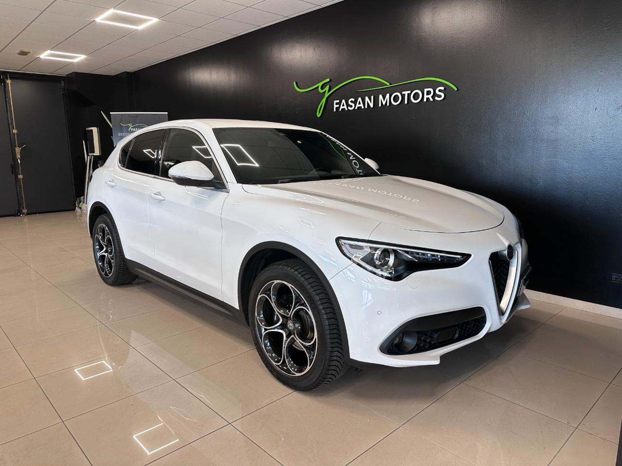 Alfa Romeo Stelvio 2.2 t Executive Q4 210cv auto my19