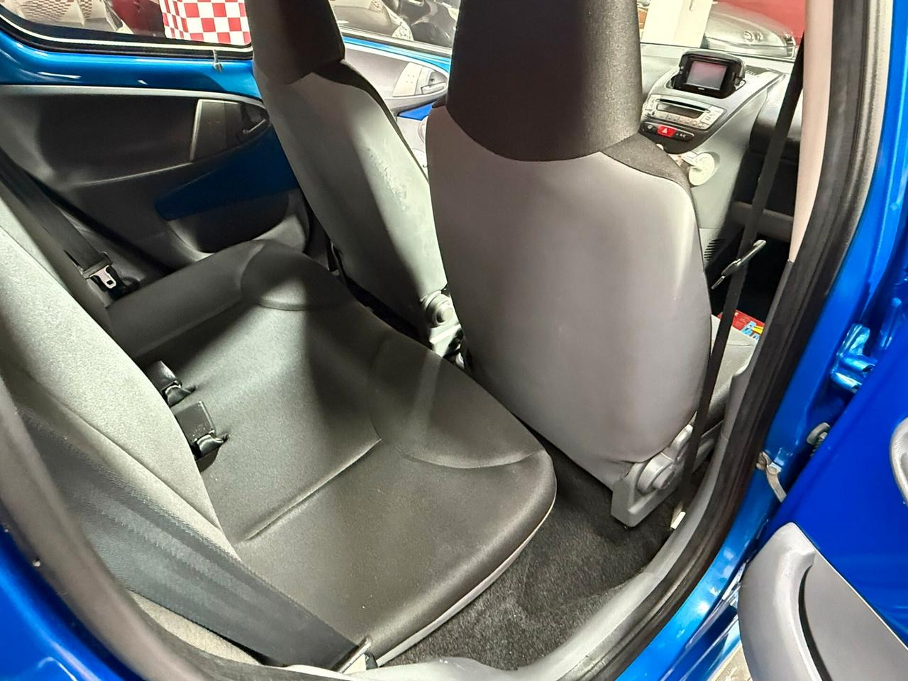 Toyota Aygo 1.0 68cv 5 porte - 2011