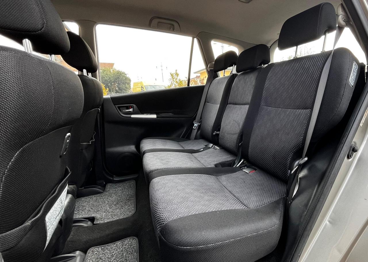 Toyota Corolla Verso 1.8