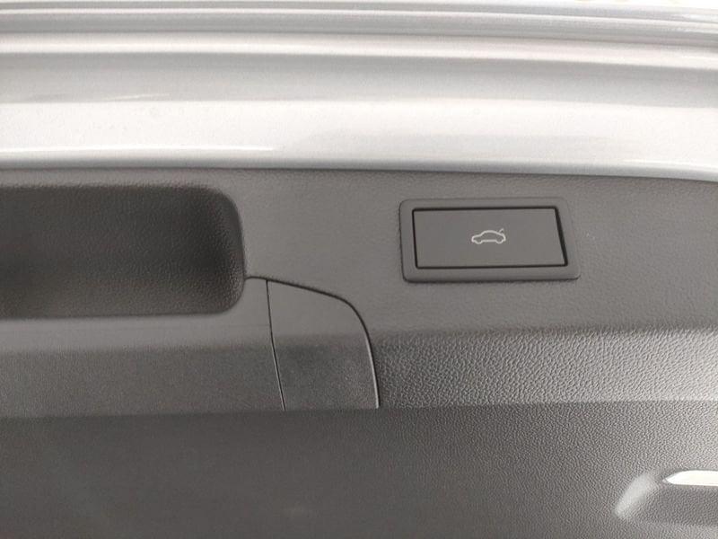 Volkswagen Passat 1.5 eTSI 150 CV ACT DSG Business