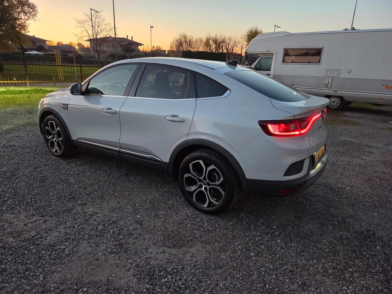 Renault Arkana 1.6 Full Hybrid E-Tech 145 CV Intens