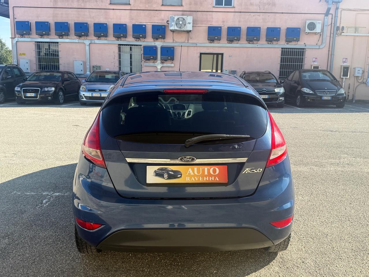 Ford Fiesta 1.4 5 porte Bz.- GPL Titanium Neopatentati