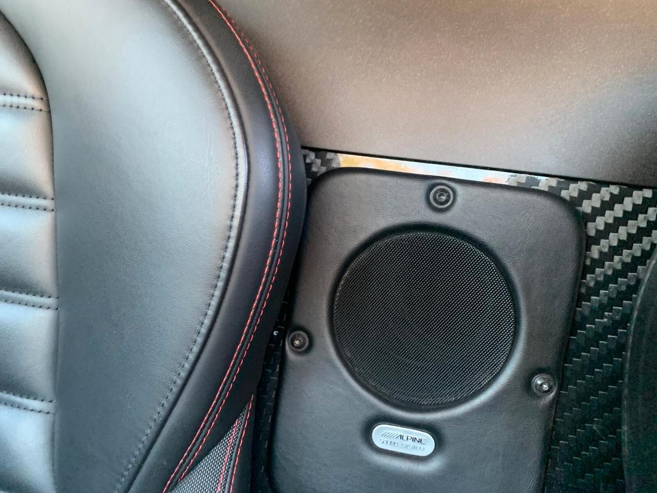 Alfa Romeo 4C 1750 TBi carbon