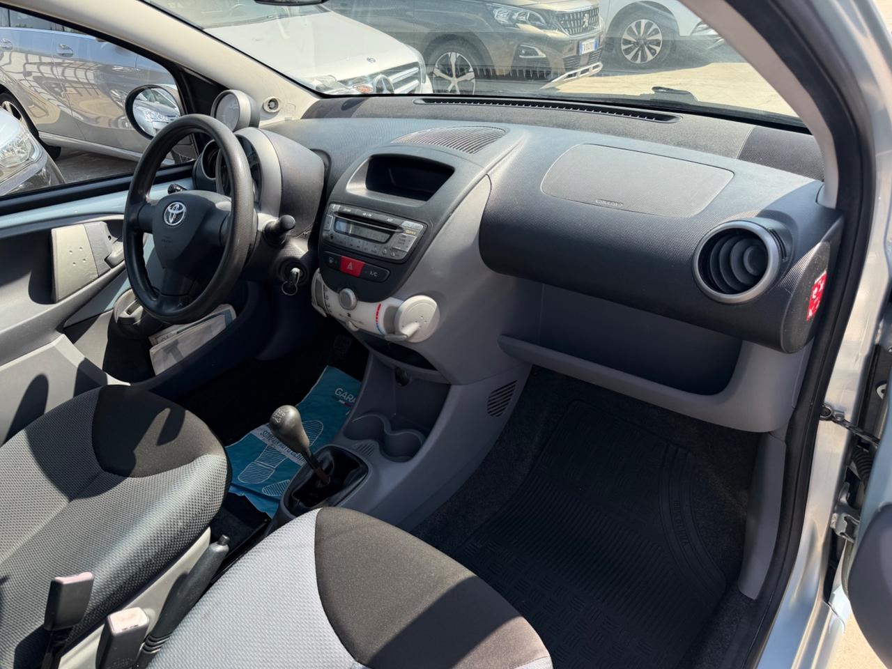 TOYOTA AYGO 1.0 5PORTE / CLIMA / 128.000KM