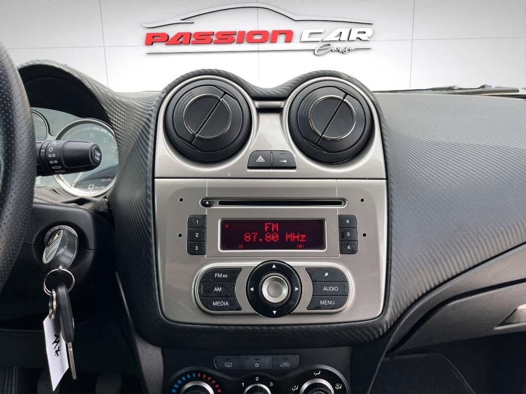 Alfa Romeo MiTo 1.4 m.air Distinctive 105cv - GPL