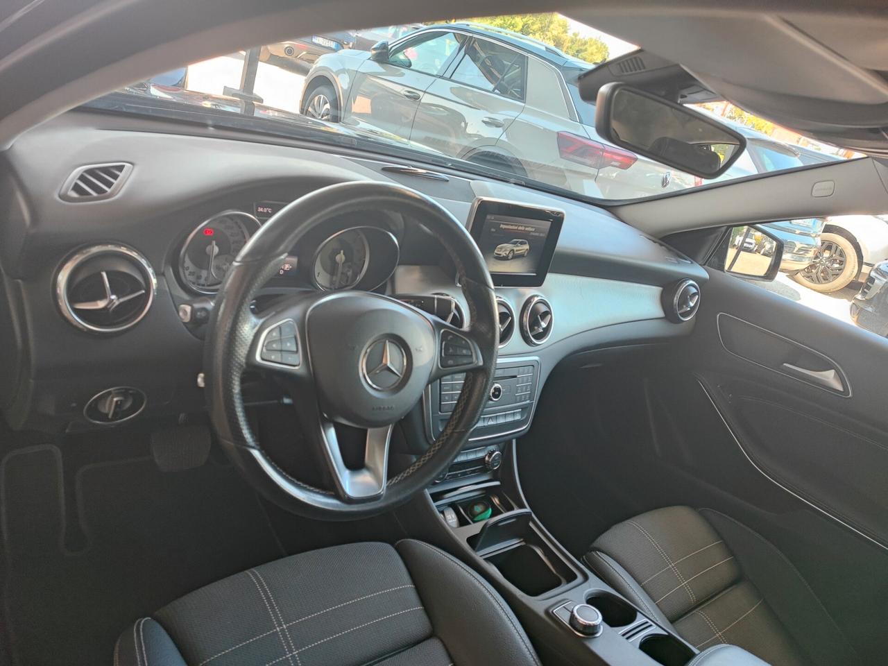 Mercedes-benz GLA 220 d Automatic 4Matic Premium