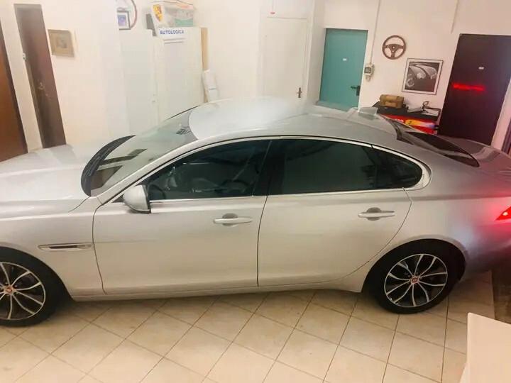 Jaguar XF 2.0 D E-Performance Prestige
