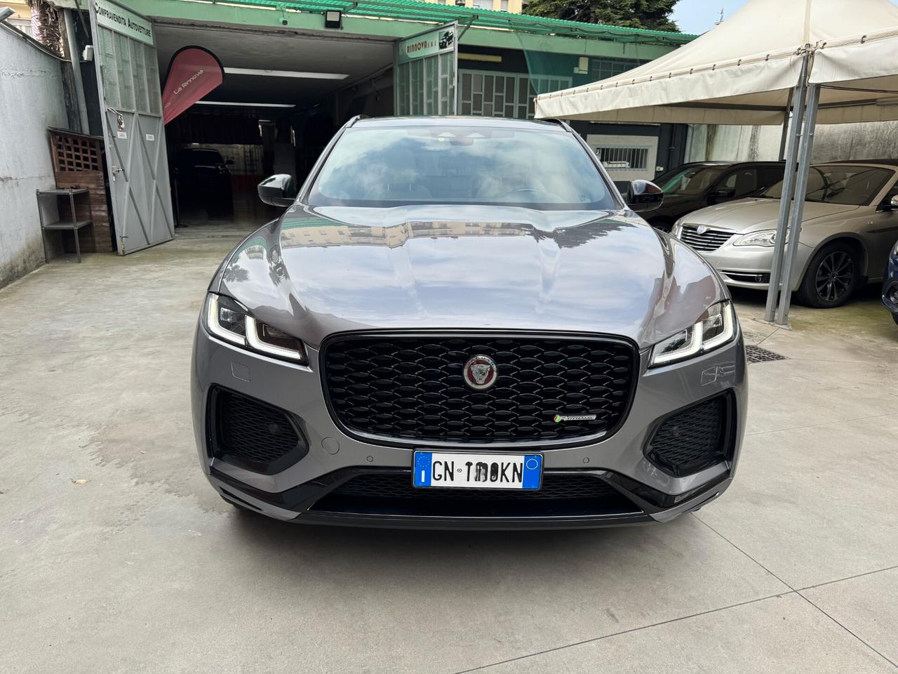 Jaguar F-Pace 2.0 D 204 CV AWD aut. R-Dynamic Black