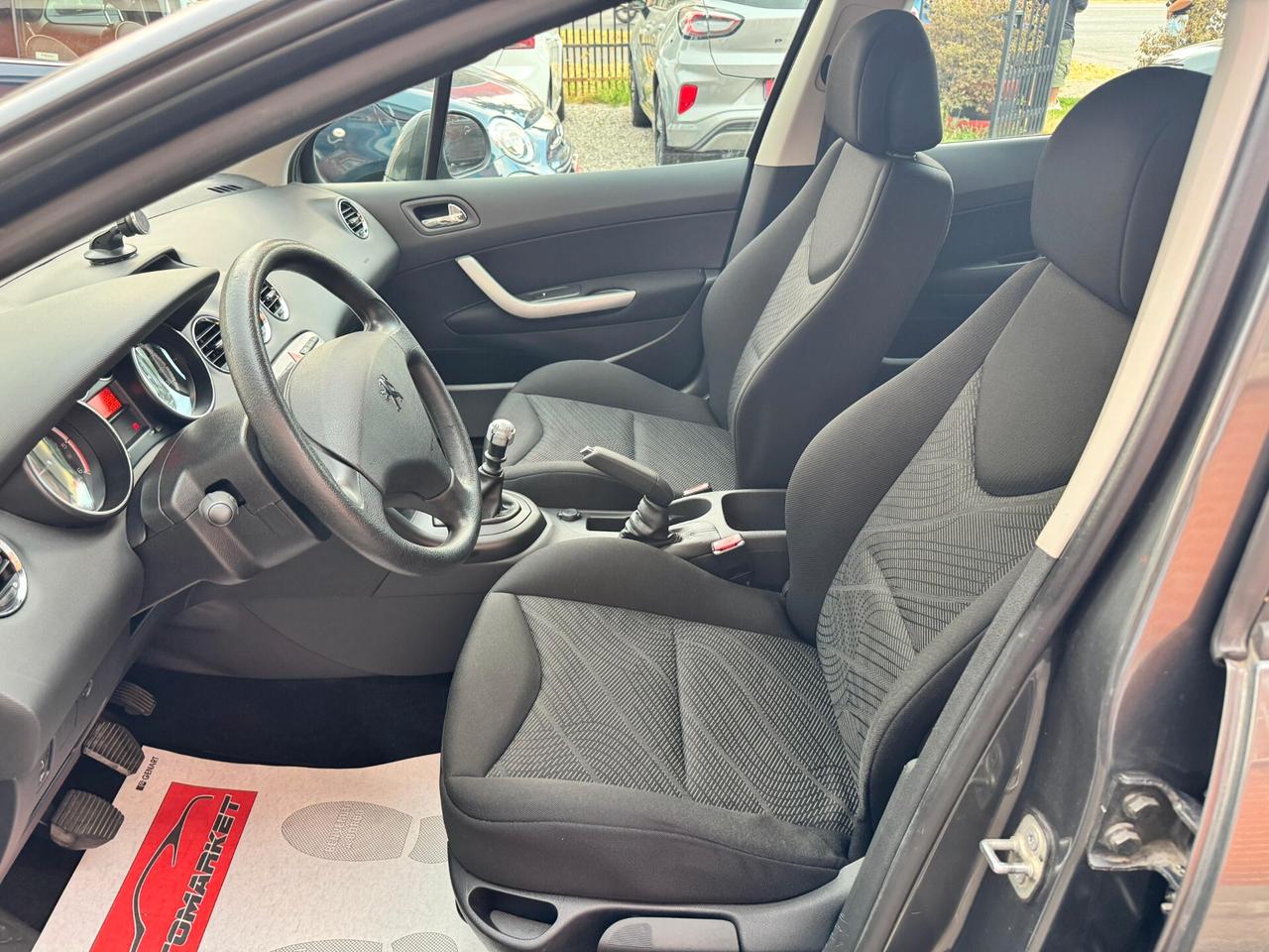 Peugeot 308 1.6 HDi 110CV SW Premium