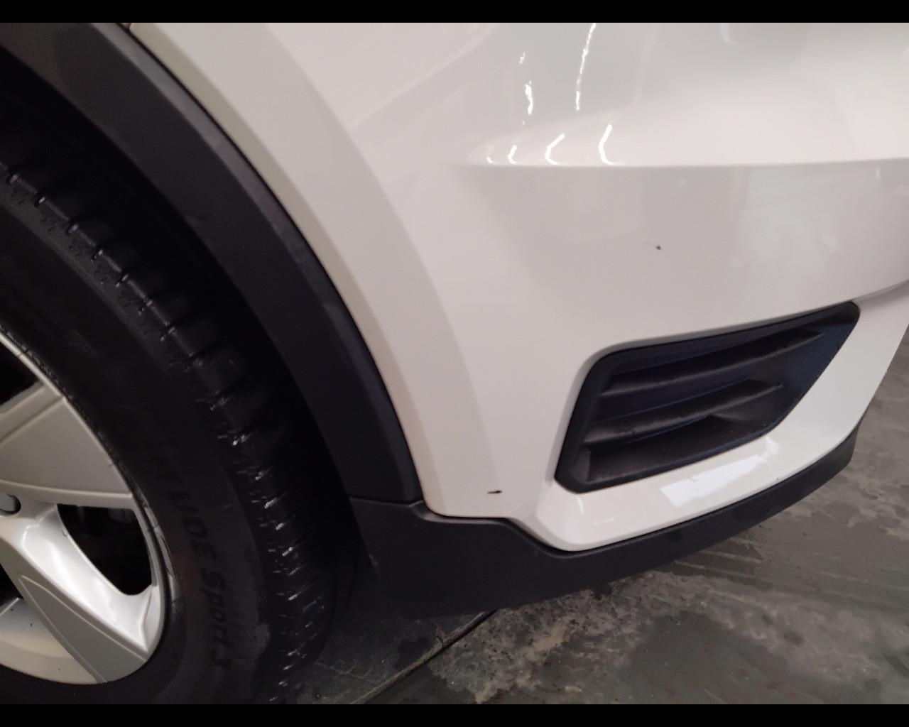 VOLVO XC40 - XC40 1.5 t3 Momentum Core 163cv my21