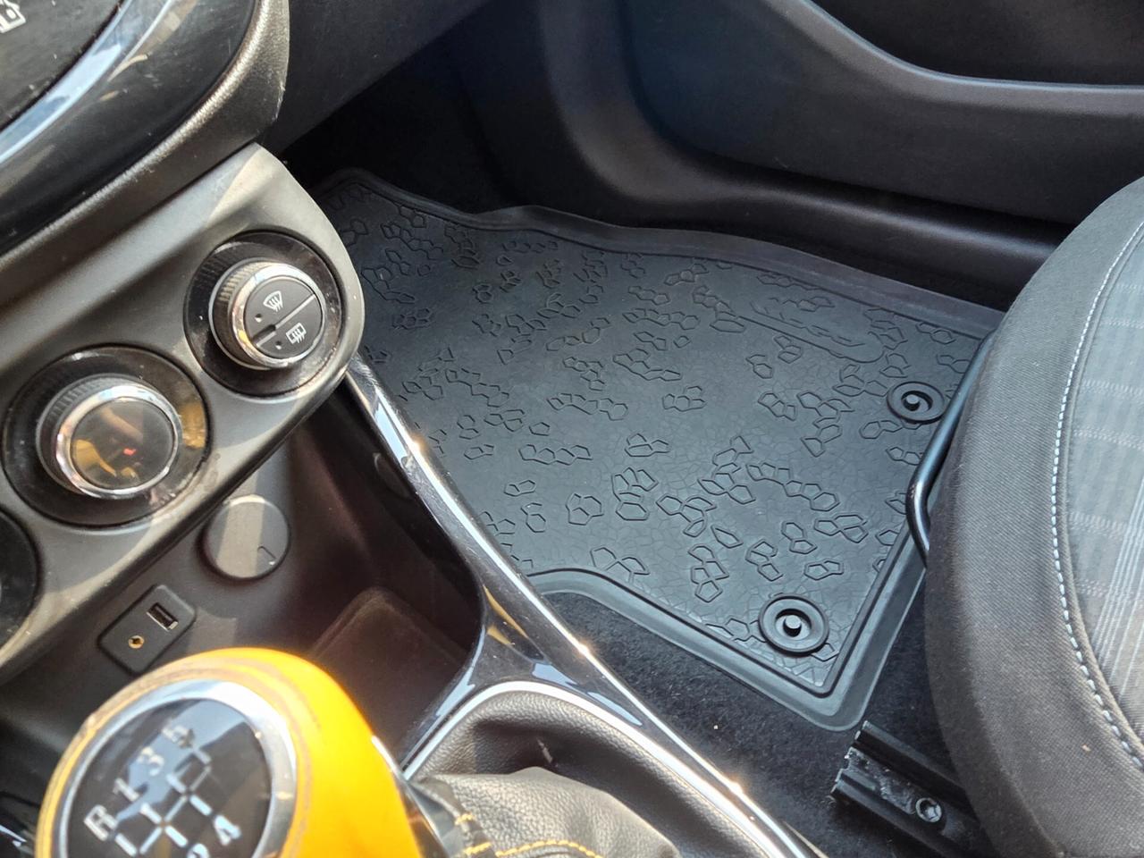 Opel Adam 1.4 87 CV GPL Tech VR/46 Limited Edition