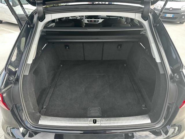 AUDI A4 Avant 35 TFSI S tronic Business Advanced