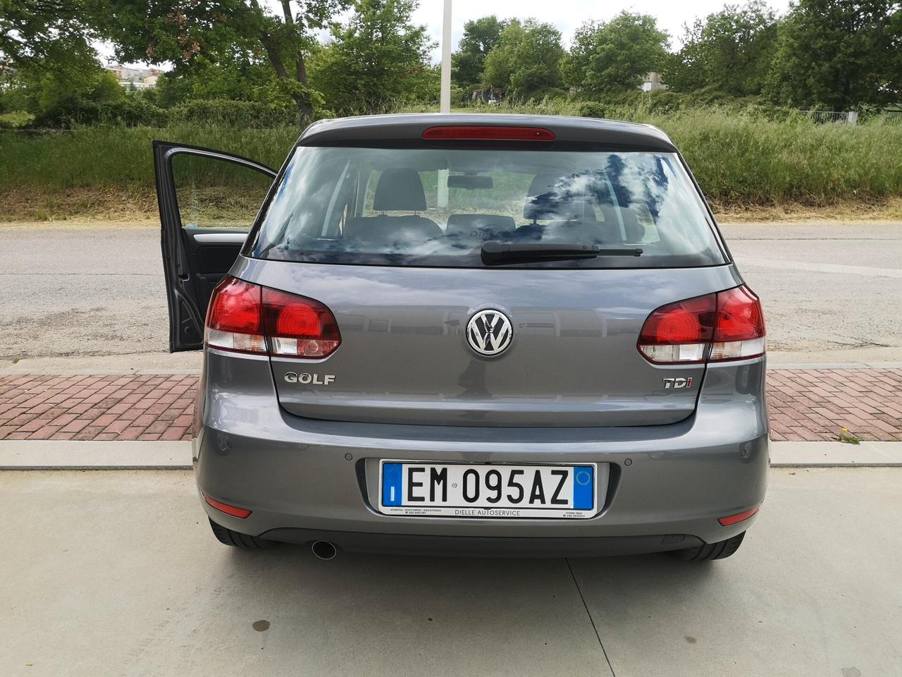 Volkswagen Golf 1.6 TDI DPF 5p. Highline