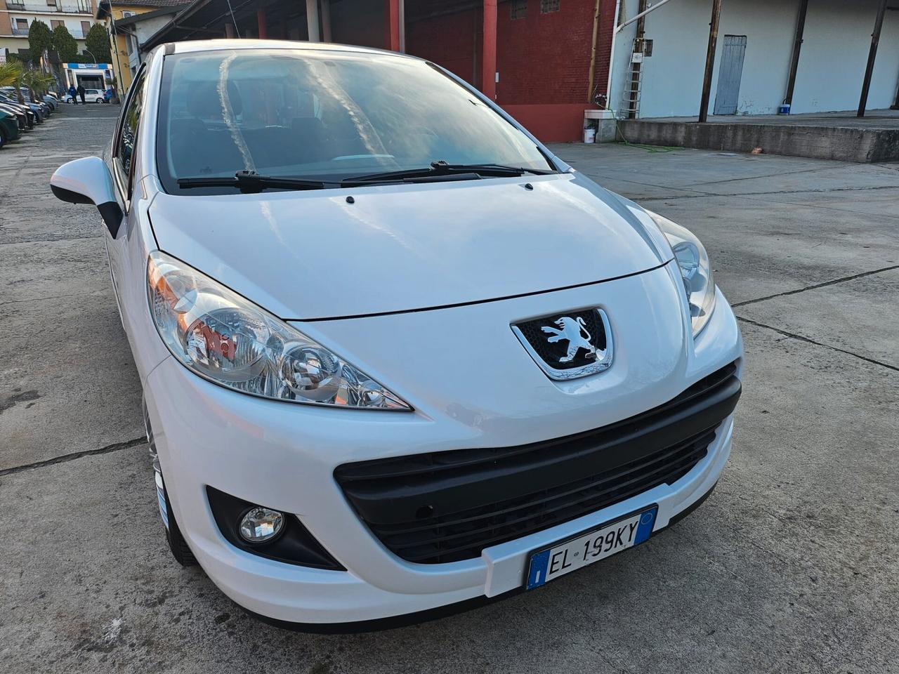 Peugeot 207 1.4 8V 75CV 3p. Energie