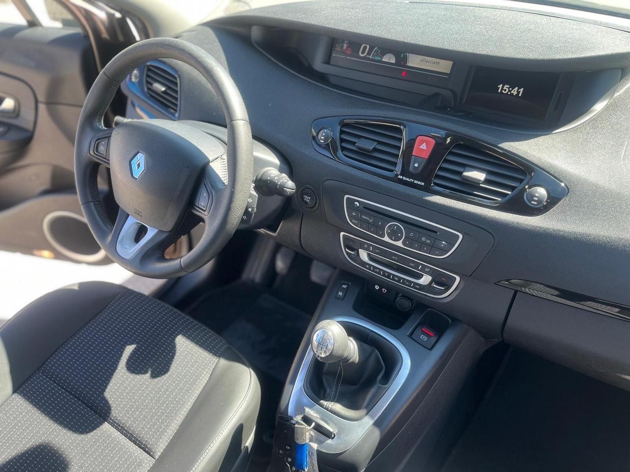 Renault scenic xmode-7 posti -1.5 dci-2011