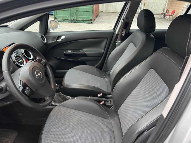 OPEL Corsa 1.2 5 porte Cosmo senza nessun lavoro da fare