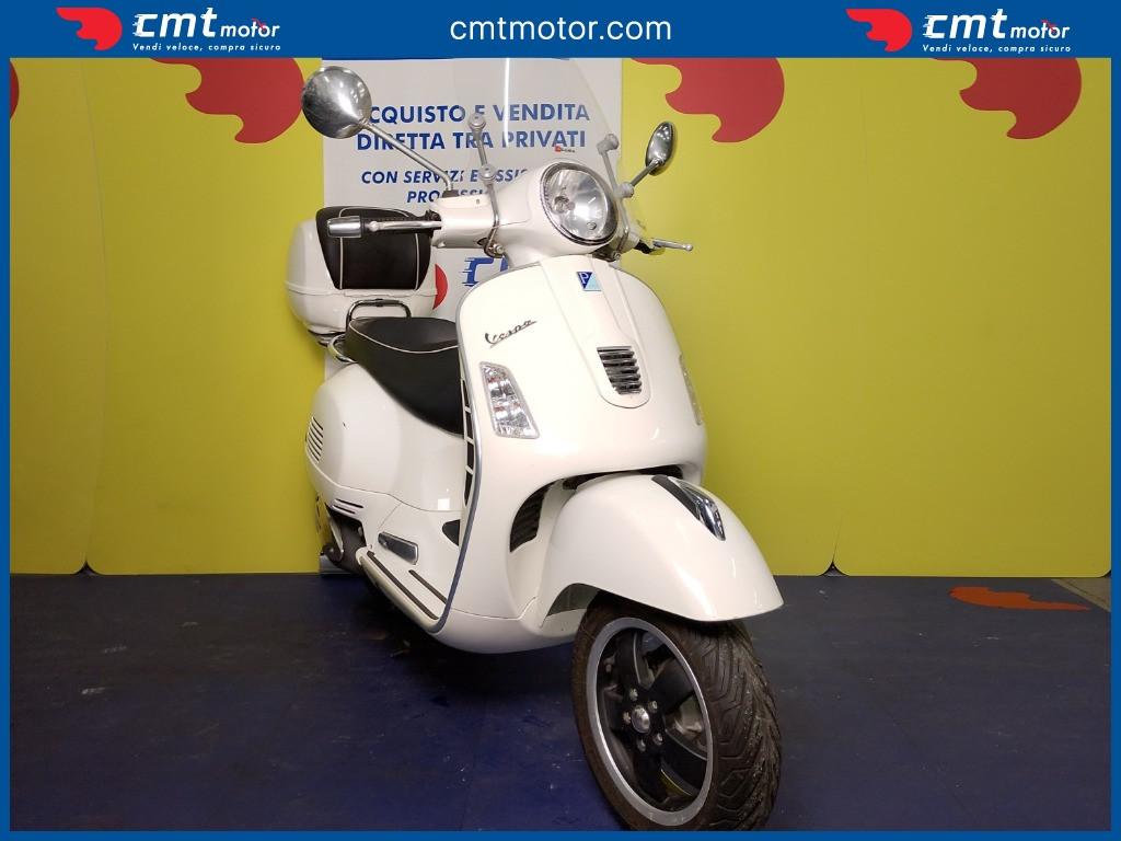 Vespa GTS 300 - 2011
